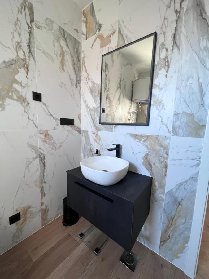 Apartment Nadalina Рогозница Екстериор снимка