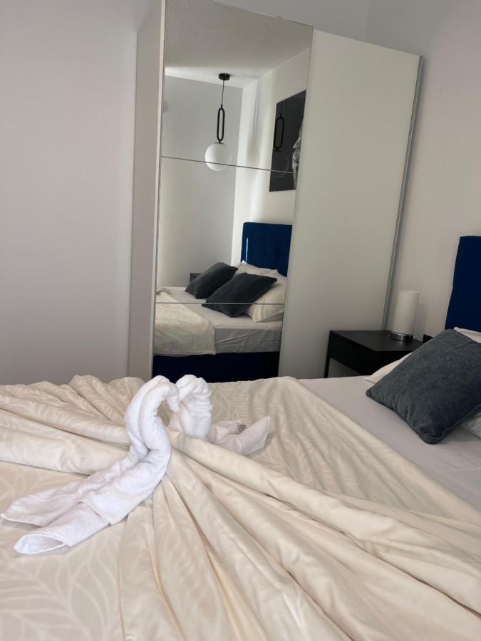 Apartment Nadalina Рогозница Екстериор снимка